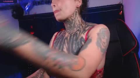 ema_ploxx online show from 03/01/26, 02:57