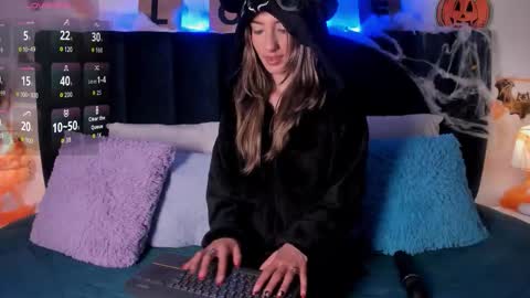 Ema online show from 10/30/25, 09:15