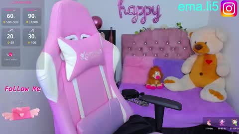 Snapshot of ema_tayy chatting on 02/28/26, 10:33 Ema online show from 02/28/26, 10:33