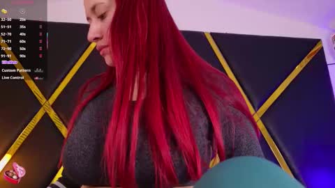 Emma online show from 11/11/25, 12:05