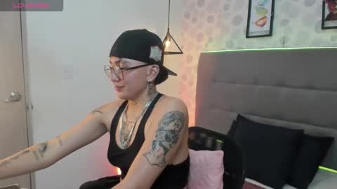 emahills__axelrose online show from 11/09/25, 05:06