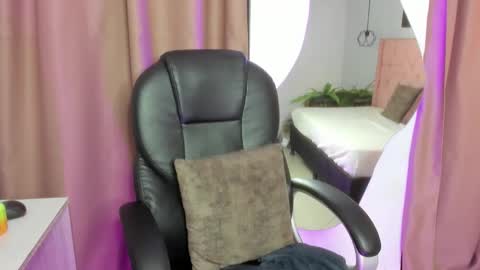 EMA online show from 02/08/26, 02:59