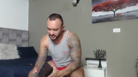 Snapshot of emanuelspencer chatting on 07/13/26, 03:53 emanuelspencer online show from 07/13/26, 03:53