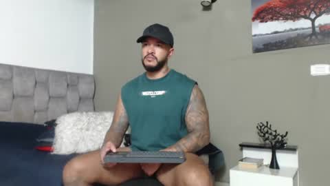 Snapshot of emanuelspencer chatting on 07/24/26, 06:44 emanuelspencer online show from 07/24/26, 06:44