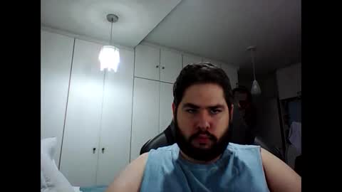 embarrassed_str8_3incher online show from 04/11/26, 09:08