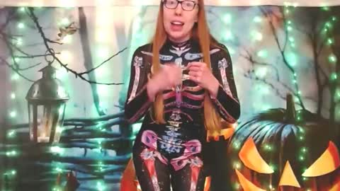 Ember Starleena online show from 10/31/25, 02:18