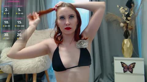 Snapshot of emberluna_ chatting on 03/01/26, 06:26 Ember online show from 03/01/26, 06:26