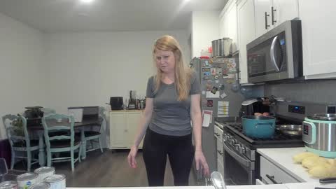 Snapshot of emberpheonixxx chatting on 12/24/24, 03:49 Ember Pheonixxx online show from 12/24/24, 03:49