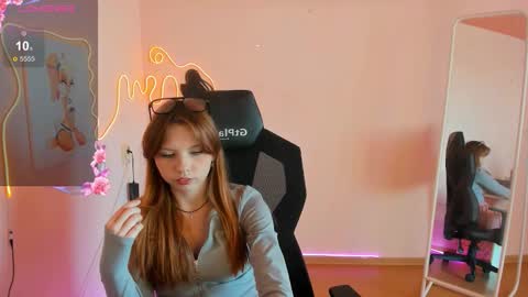 Snapshot of embervexen chatting on 03/02/26, 07:15 Ember online show from 03/02/26, 07:15