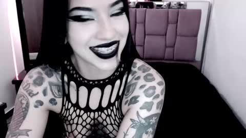 Emerald Black online show from 02/09/25, 06:26