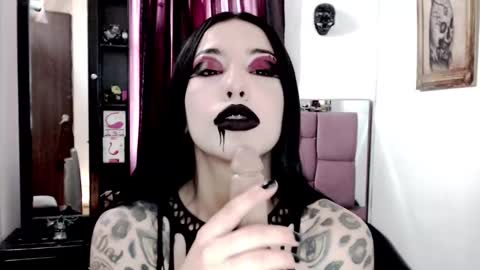 Emerald Black online show from 03/03/25, 12:16