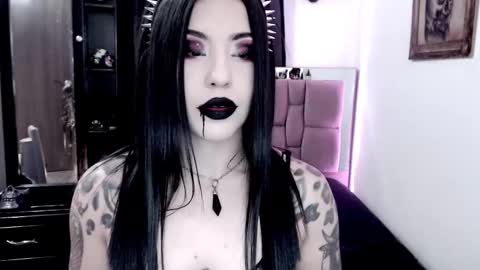 Emerald Black online show from 09/18/25, 06:59