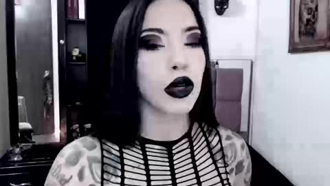 Emerald Black online show from 09/25/25, 03:54