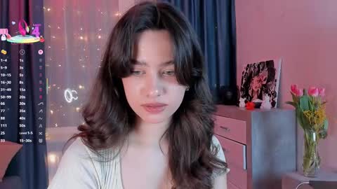 Snapshot of emeliareaper chatting on 03/06/25, 11:53 Emelia online show from 03/06/25, 11:53