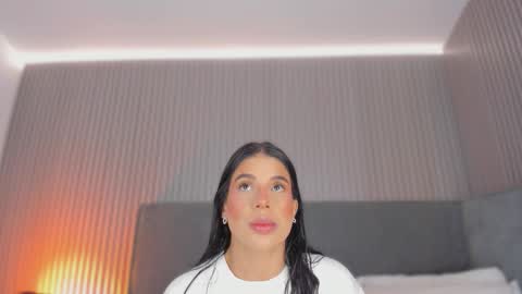 emelie_89 online show from 01/17/26, 11:37
