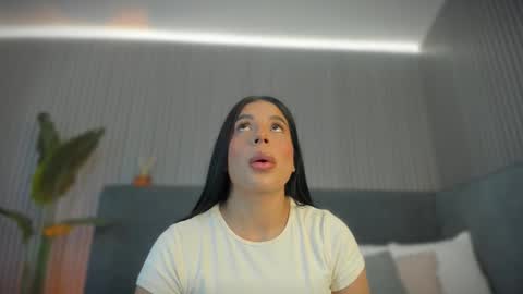 emelie_89 online show from 03/05/26, 11:39