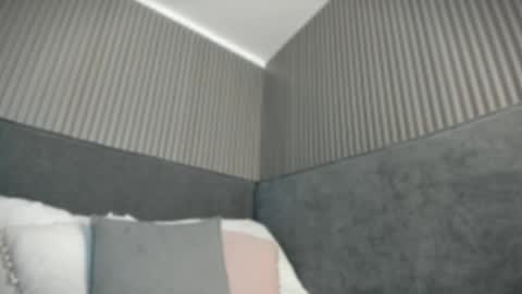 emelie_89 online show from 05/16/26, 11:31