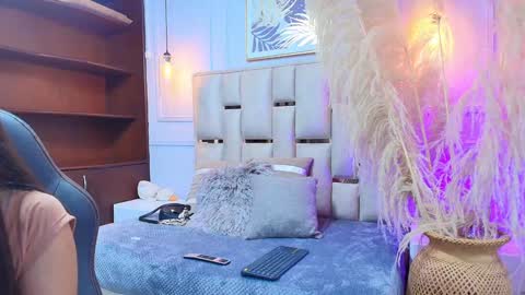 Emily  online show from 01/23/25, 12:04