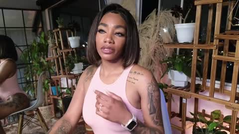 anyelii  online show from 12/12/24, 02:26