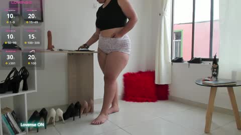 Emely   online show from 04/05/26, 01:08