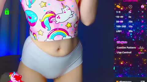 Snapshot of emelycrystal chatting on 03/01/25, 09:40 Emely online show from 03/01/25, 09:40