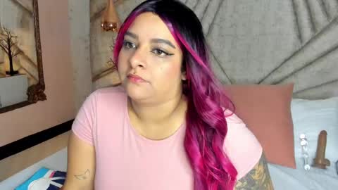 Emely online show from 05/06/26, 04:41