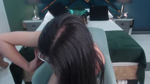 Danna online show from 02/07/25, 01:01