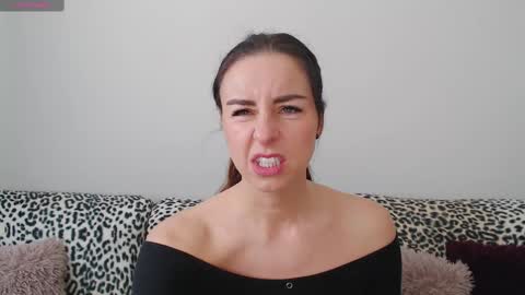 just me online show from 03/06/25, 08:41