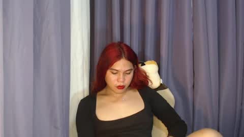 Snapshot of emere_kai_24xxx chatting on 07/05/26, 04:07 Chelle dont forget to folloe me and thumps up online show from 07/05/26, 04:07