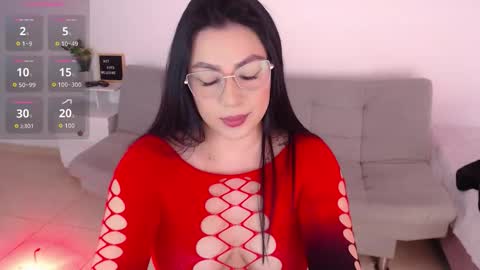 emi_carter online show from 10/07/25, 11:02