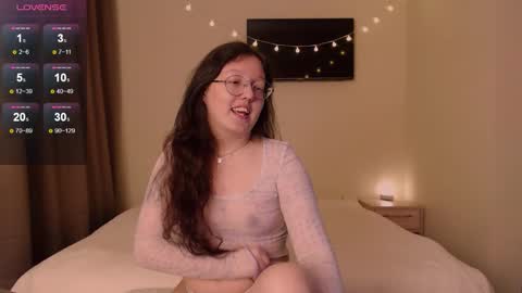 Emi online show from 12/23/25, 12:08