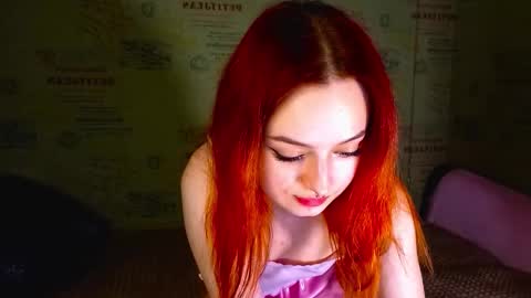 Snapshot of emi_less chatting on 10/11/25, 05:00 Emi online show from 10/11/25, 05:00