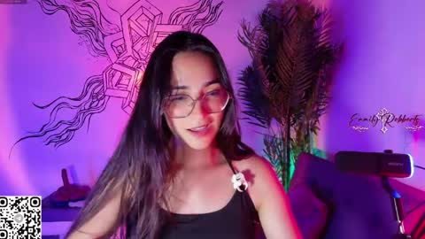 Emmily Roberts online show from 04/20/26, 01:19