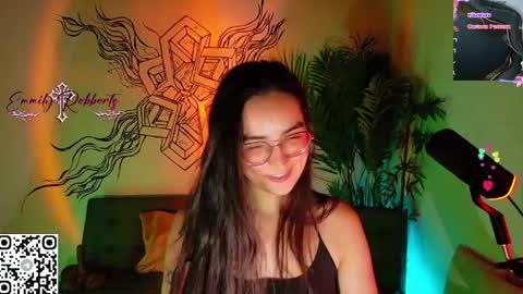 Snapshot of emi_roberts chatting on 05/22/26, 01:57 Emmily Roberts online show from 05/22/26, 01:57