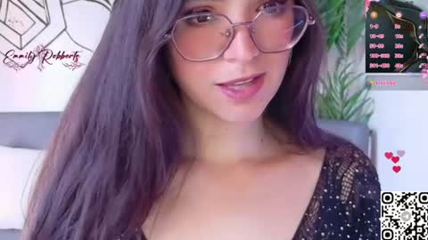 Snapshot of emi_roberts chatting on 06/23/26, 09:46 Emmily Roberts online show from 06/23/26, 09:46