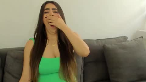 emi_royse online show from 03/11/26, 06:47