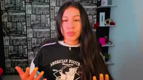 Snapshot of emigomez_ chatting on 06/21/26, 02:30 Emilia Gomez online show from 06/21/26, 02:30