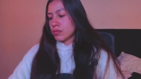 Snapshot of emigomez_ chatting on 07/13/26, 04:59 Emilia Gomez online show from 07/13/26, 04:59