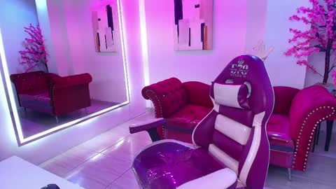 Emiily  online show from 04/16/26, 09:39