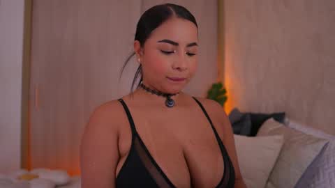    online show from 09/10/25, 04:34