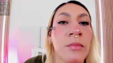 EMILY ROBERTS online show from 03/17/26, 07:17