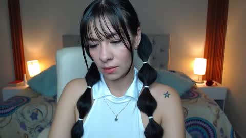 emiily_skinny online show from 03/22/26, 01:53