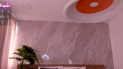 Snapshot of emiily_smile chatting on 12/02/25, 12:32 Emily online show from 12/02/25, 12:32