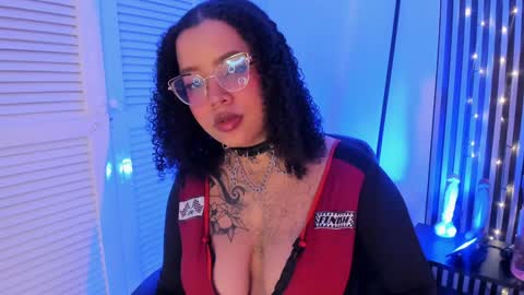   online show from 12/12/24, 04:48