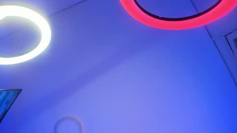   online show from 10/22/25, 09:58