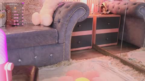 Emily online show from 01/07/25, 03:54