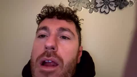 Snapshot of emil2894 chatting on 02/18/26, 05:31 emil2894 online show from 02/18/26, 05:31