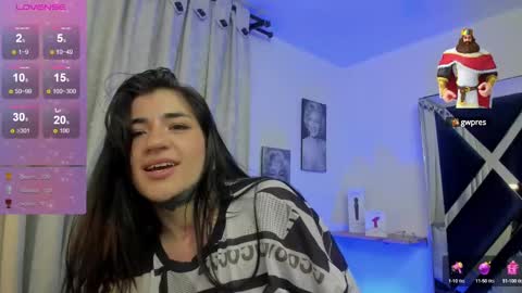 emilayton_ online show from 12/09/24, 10:32