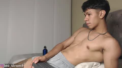 emile_239 online show from 01/25/25, 03:40