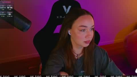 Emili online show from 03/29/26, 08:25